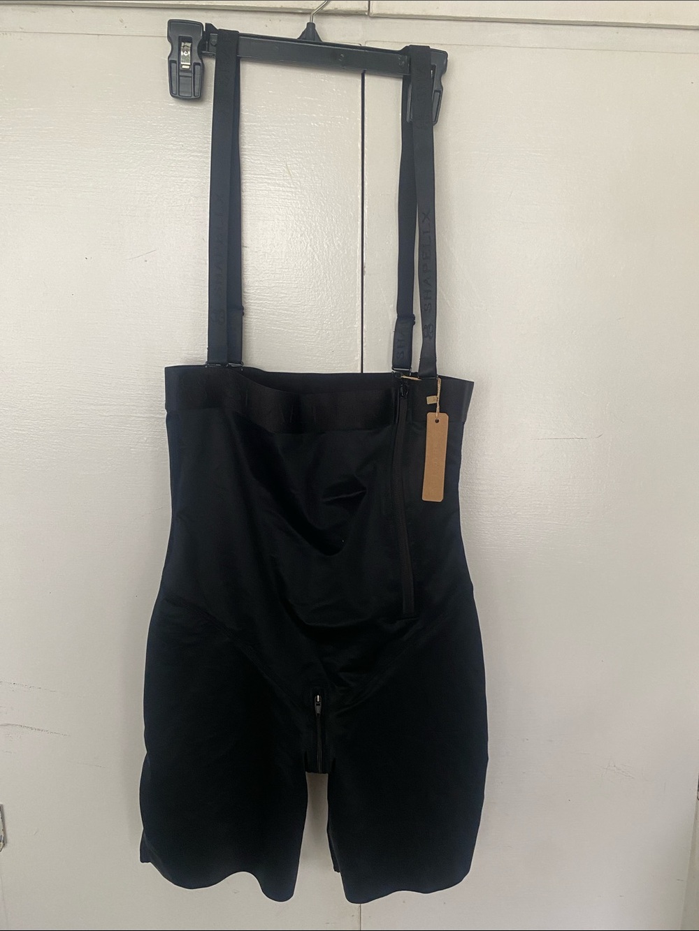 High-Waist Black Shapewear Shorts with Adjustable Straps